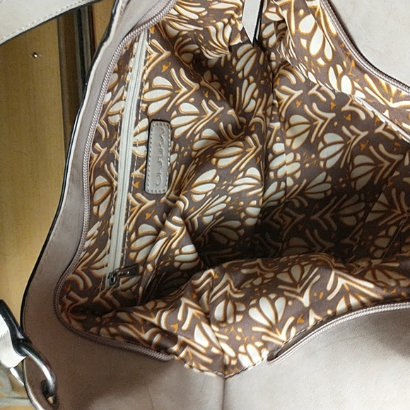 Ulrika Woman's Light Cream Leather and Polyester Handbag - Picture 7 of 9